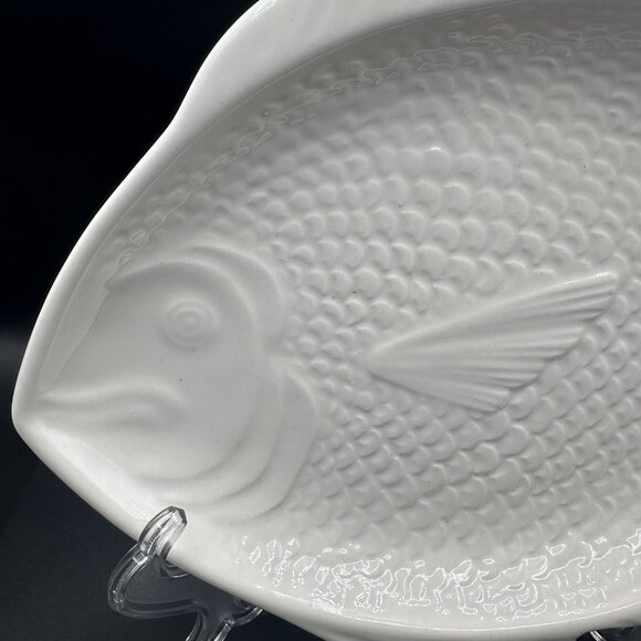 Fish Shaped Ceramic Platter Whittier Pottery USA 1979 Vintage 11in - Picture 2 of 10